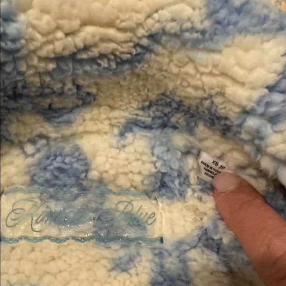 Blue bow and floral fleece jacket - Picture 2 of 3